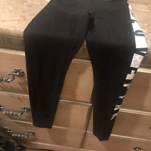 Nwt 19 vs Pink High Waist  Legging Small